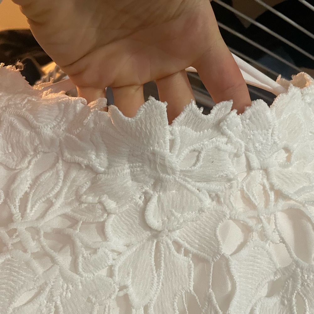 Women’s Short Lace Wedding Dress- size 10US - Picture 10 of 13